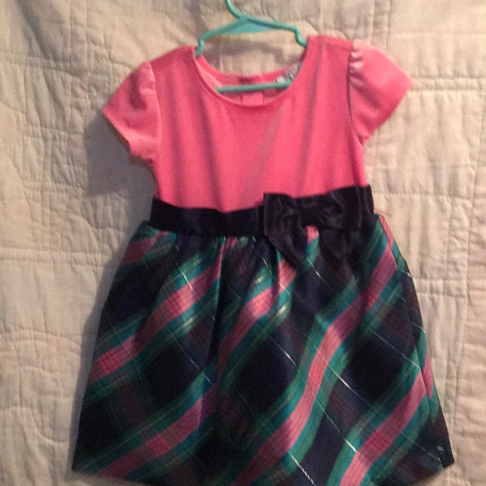 Crown & Ivy velvet pink top size 3T